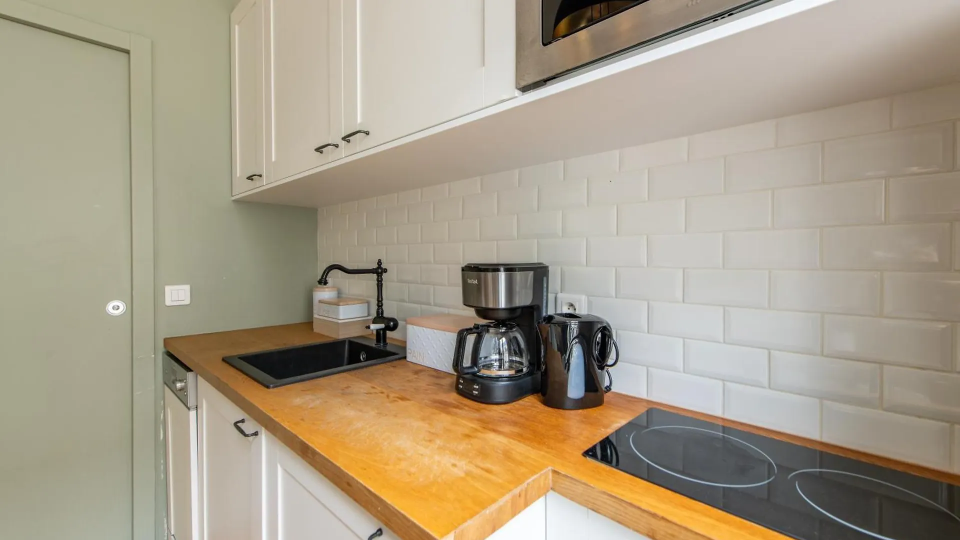 דירה פריז Modern Spacious Studio Only 1 Minute Away From The Place De La Republique