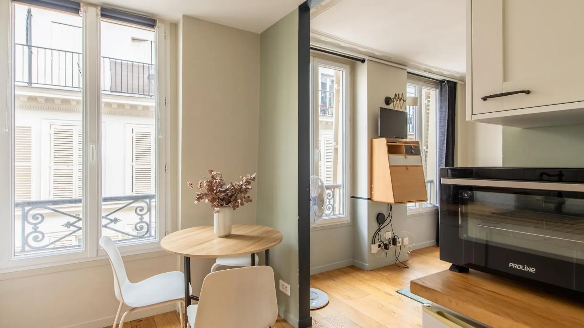 דירה פריז Modern Spacious Studio Only 1 Minute Away From The Place De La Republique צרפת